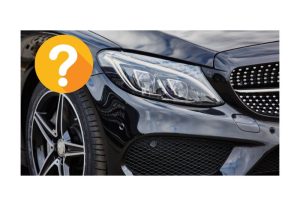 voiture mercedes avec point d'intérogation