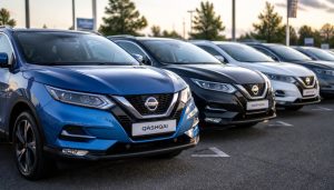 plusieurs nissan quashqai sur un parking